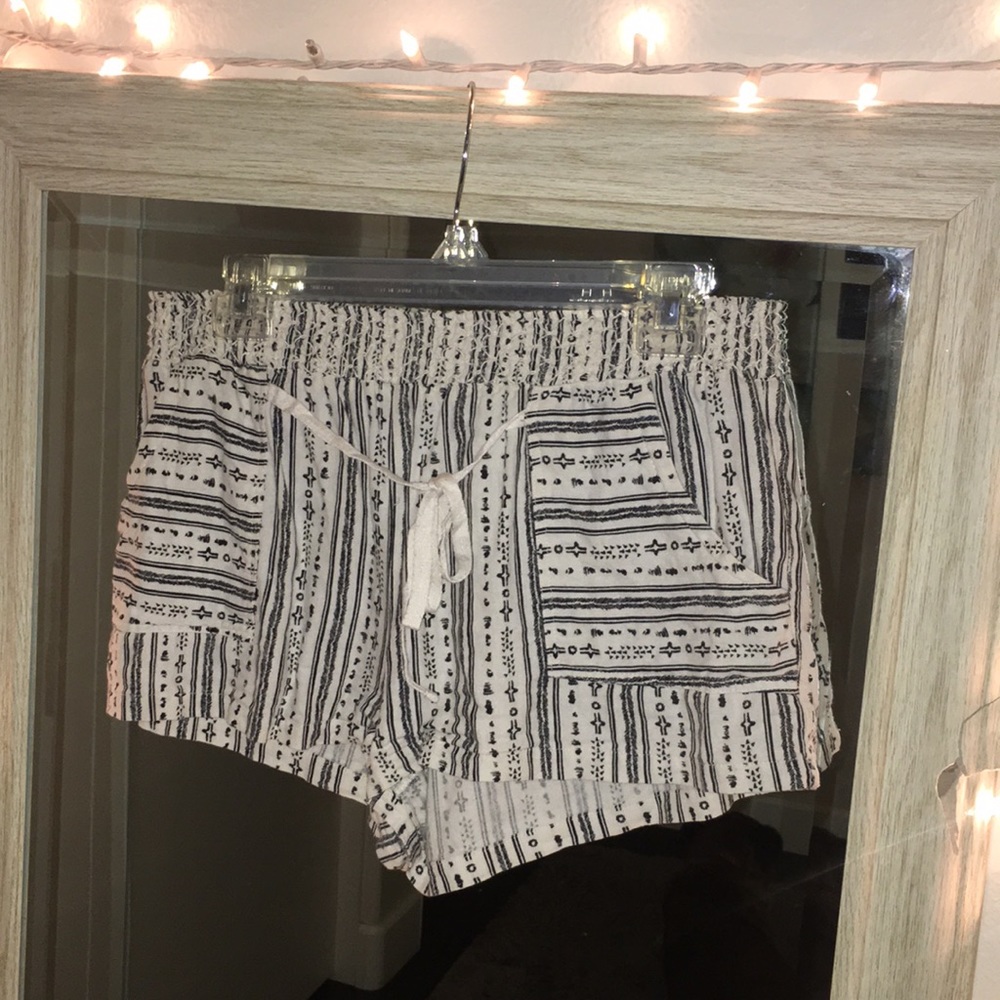 Flowing shorts